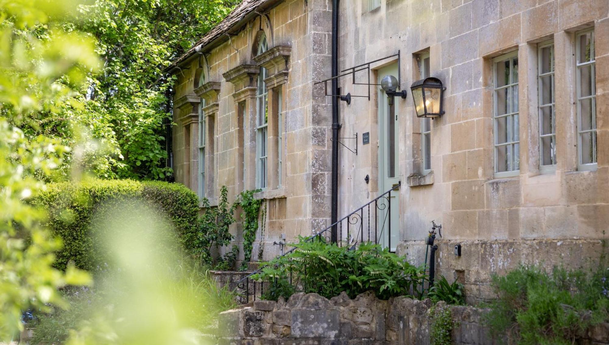 The School Rooms Estate Beautiful, Georgian Apartments With Private Heated Pool And Hot Tub Wifi And Parking Near Bath Box  Εξωτερικό φωτογραφία