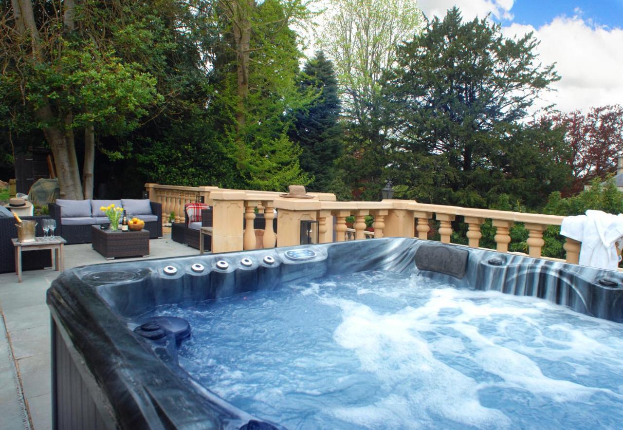 The School Rooms Estate Beautiful, Georgian Apartments With Private Heated Pool And Hot Tub Wifi And Parking Near Bath Box  Εξωτερικό φωτογραφία